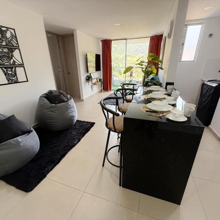 Apartamento con vista a la montaña, piscina y gym - Apartamento de 2 dormitorios con vistas a la montaña - 20