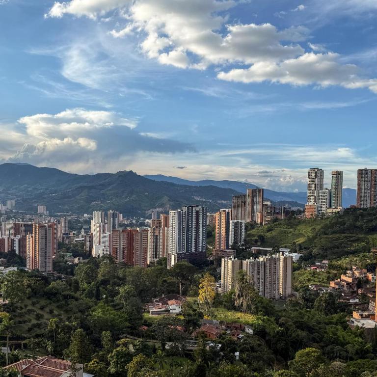 Apartamento con vista a la montaña, piscina y gym - Apartamento de 2 dormitorios con vistas a la montaña - 21