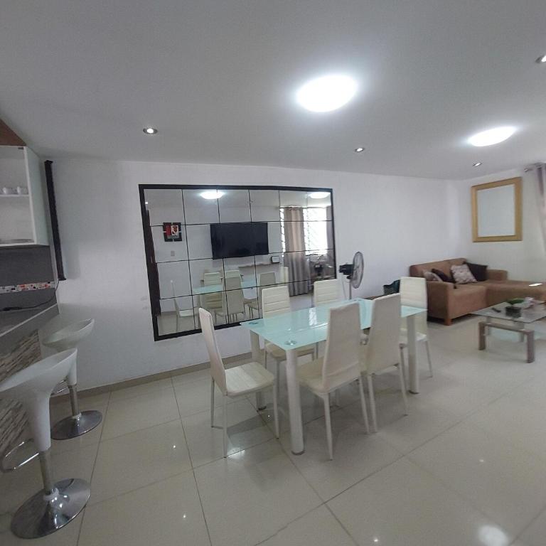 Un house ica - Two-Bedroom Apartment - 24