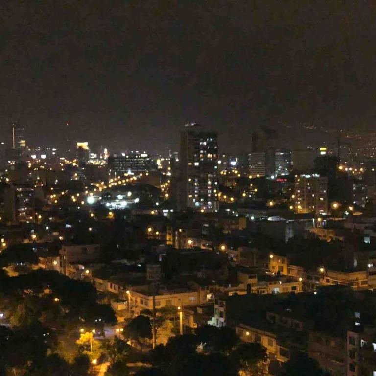 Urbana Perú Tempo - Deluxe One-Bedroom Apartment with City View - 26