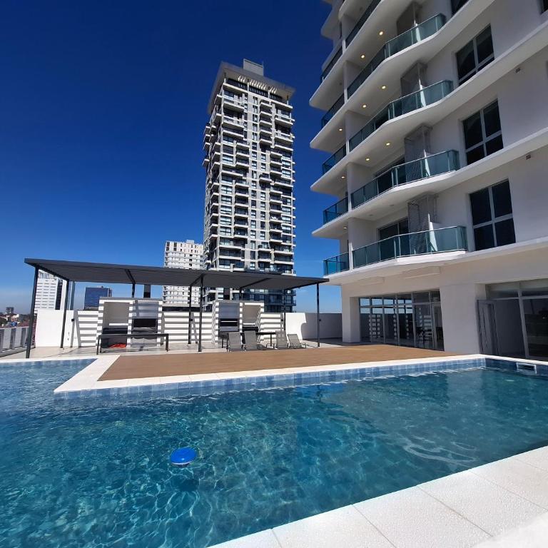 Apartment Tower Luxury Home Palace a 100 mts Shopping del Sol con parking amplio - Two-Bedroom Apartment - 72