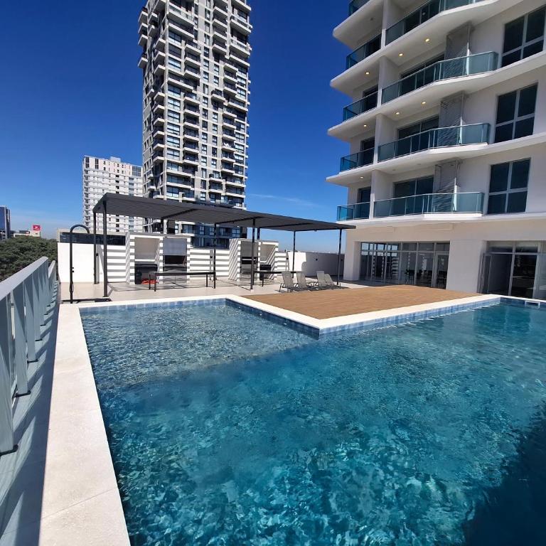 Apartment Tower Luxury Home Palace a 100 mts Shopping del Sol con parking amplio - Two-Bedroom Apartment - 73