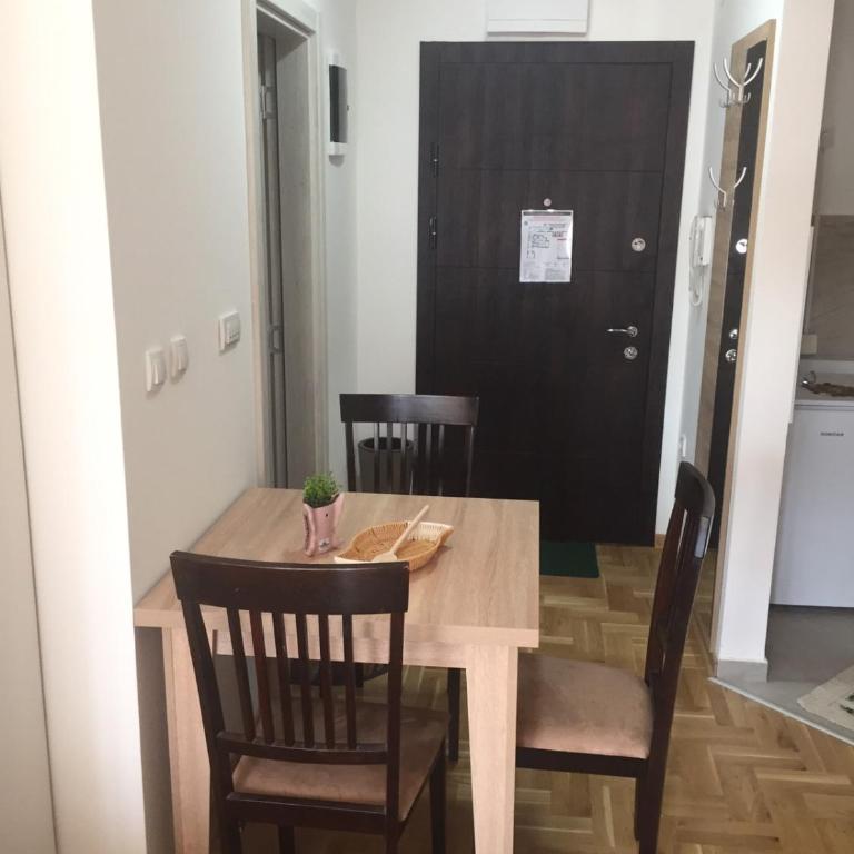 DZL - Apartman Nina - Studio Apartman s Balkonom - 2