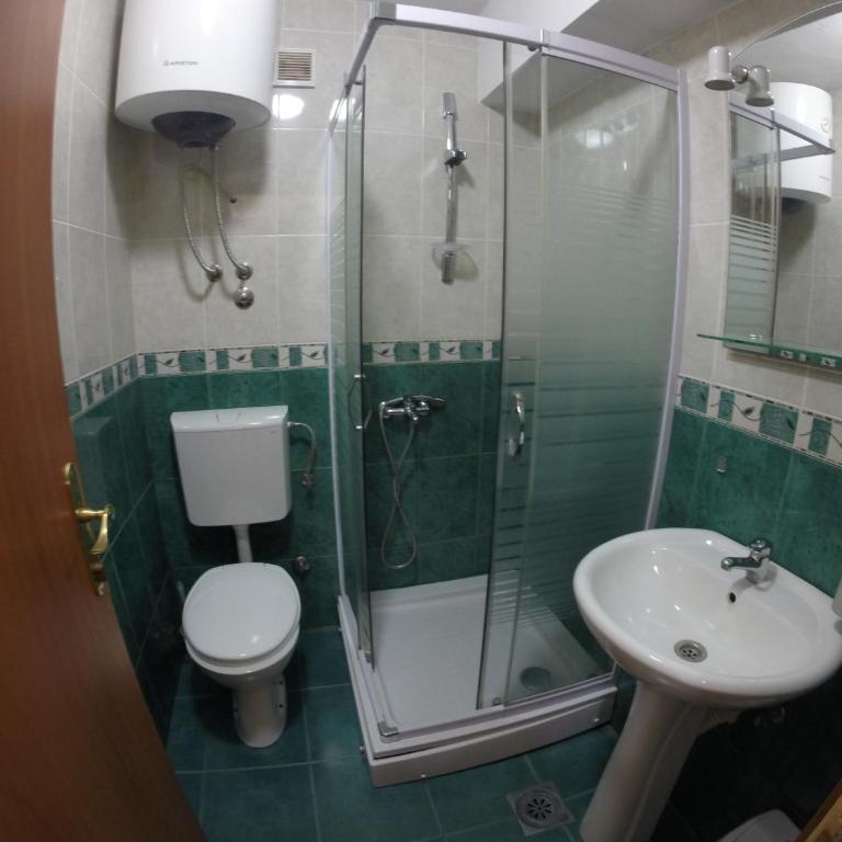 Martinović Rooms - Dvokrevetna Soba sa Zasebnim Krevetima - 2