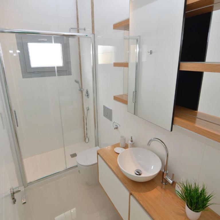 Villa with Garden & Roof Deck - Villa de 3 dormitorios - 22