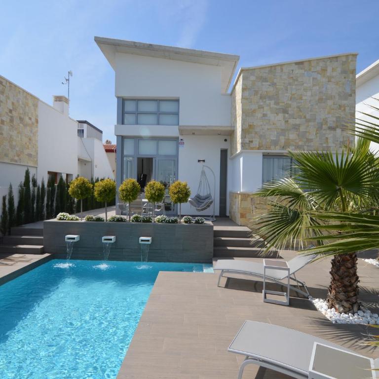 Villa with Garden & Roof Deck - Villa de 3 dormitorios - 1