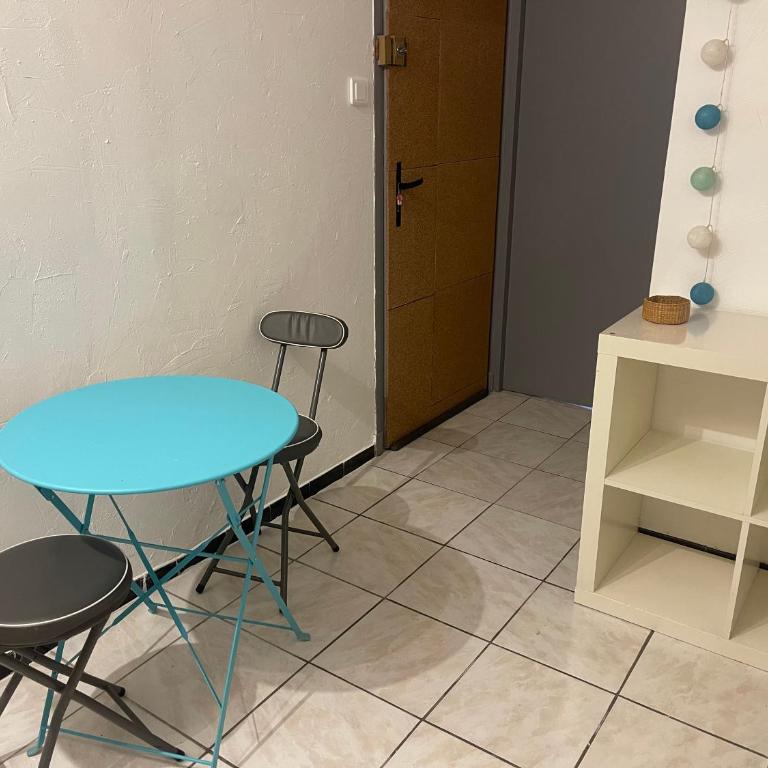 Chez Eugénia & Frédéric - Chambre Deluxe (2 Adultes + 1 Enfant) - 10