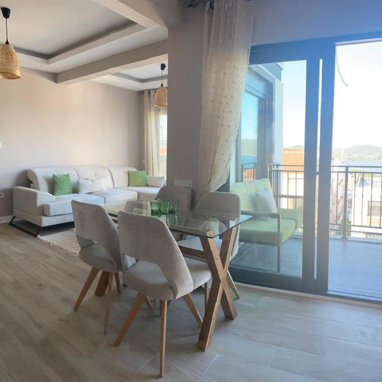 Tivat Terrace Suites - Two-Bedroom Apartment with Sea View - 8