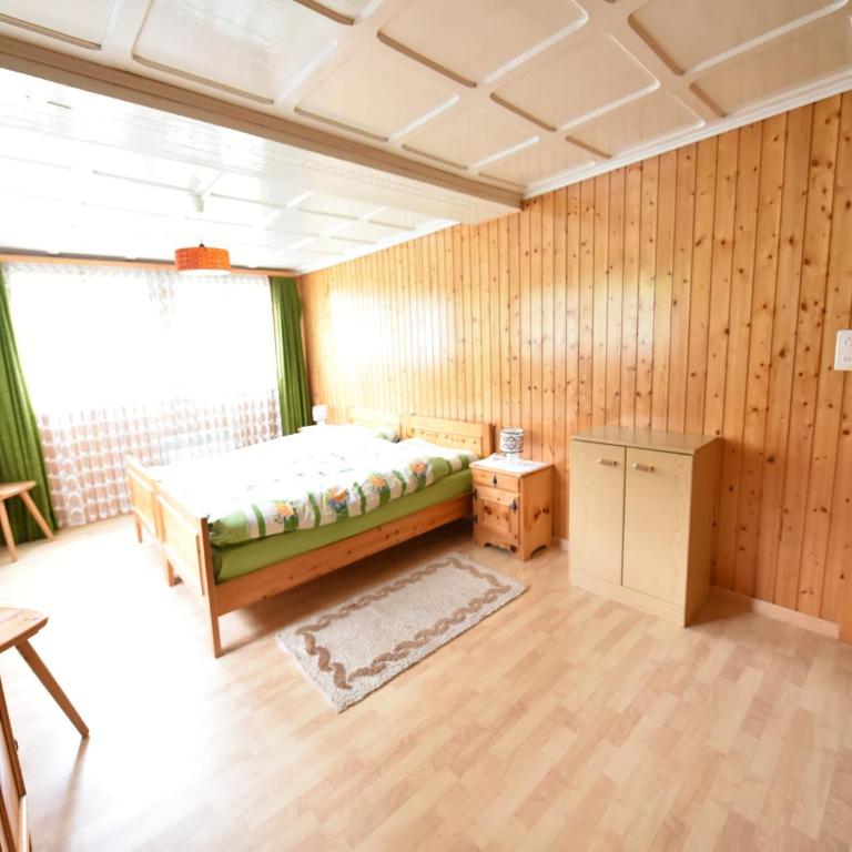 Cozy Stay near Aletsch - Two-Bedroom Holiday Home - 13