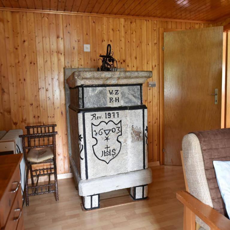 Cozy Stay near Aletsch - Two-Bedroom Holiday Home - 9