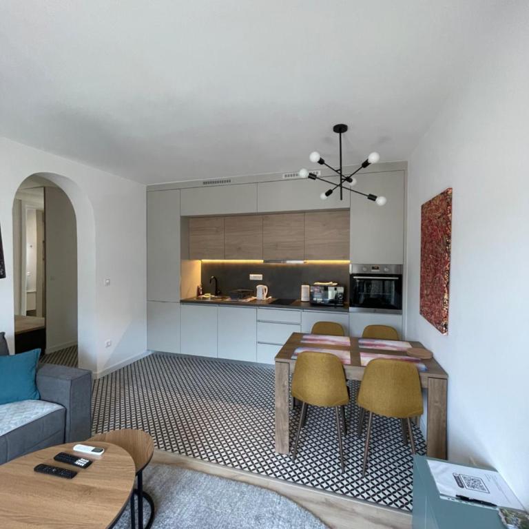 Amigi Central - One-Bedroom Apartment - 8