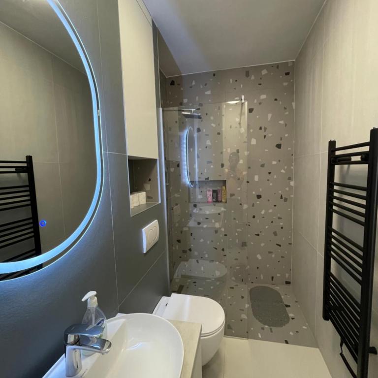 Amigi Central - One-Bedroom Apartment - 24