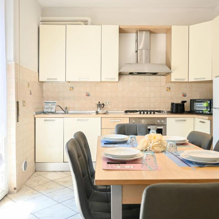 InnPisaRentals - Urban Style Pisa Flat - Two-Bedroom Apartment - 2