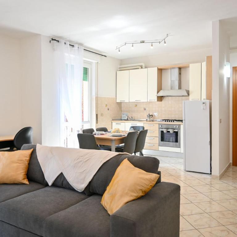 InnPisaRentals - Urban Style Pisa Flat - Two-Bedroom Apartment - 1