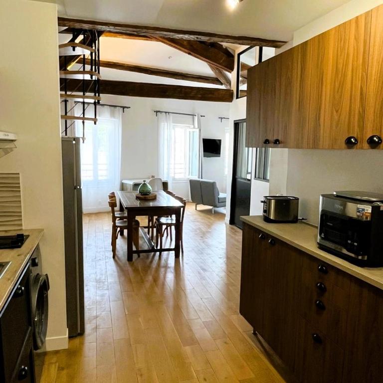 Duplex de charme intramuros climatisé - Two-Bedroom Apartment - 13