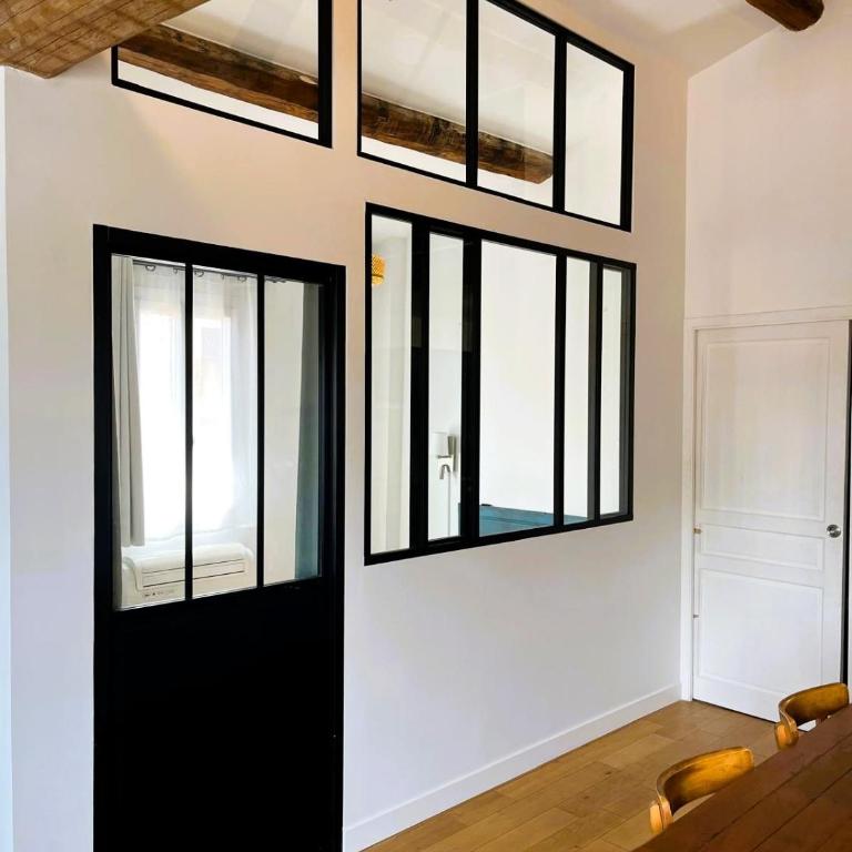 Duplex de charme intramuros climatisé - Two-Bedroom Apartment - 28