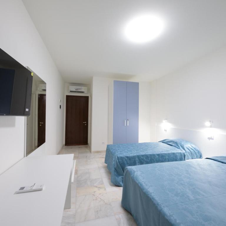 M9 Rest House Venice - Comfort Triple Room with Shower - 12