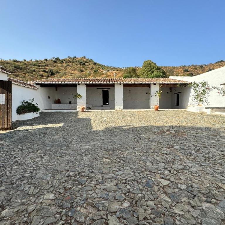 Cortijo J&S Juan Salvador - Habitación Familiar con vistas a la montaña - 15