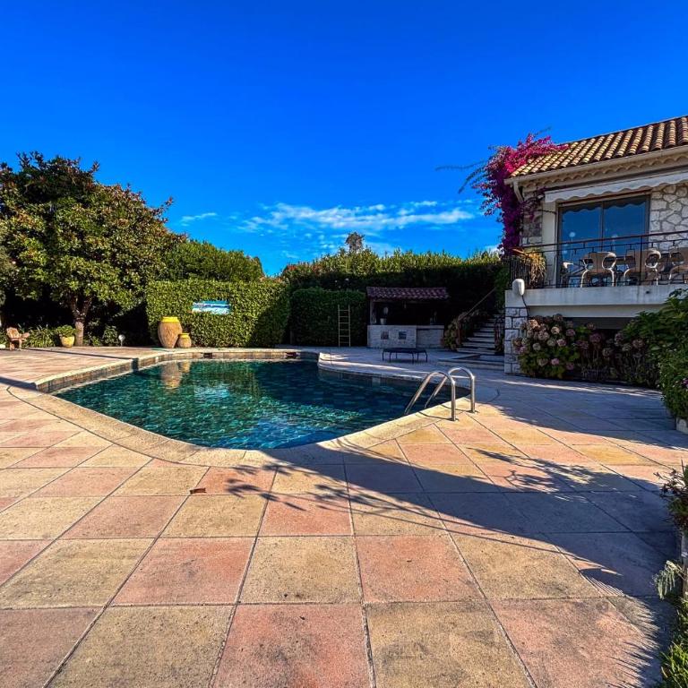 Azure Villa 14 Guests - Heart of Cap d’Antibes - Villa - 35