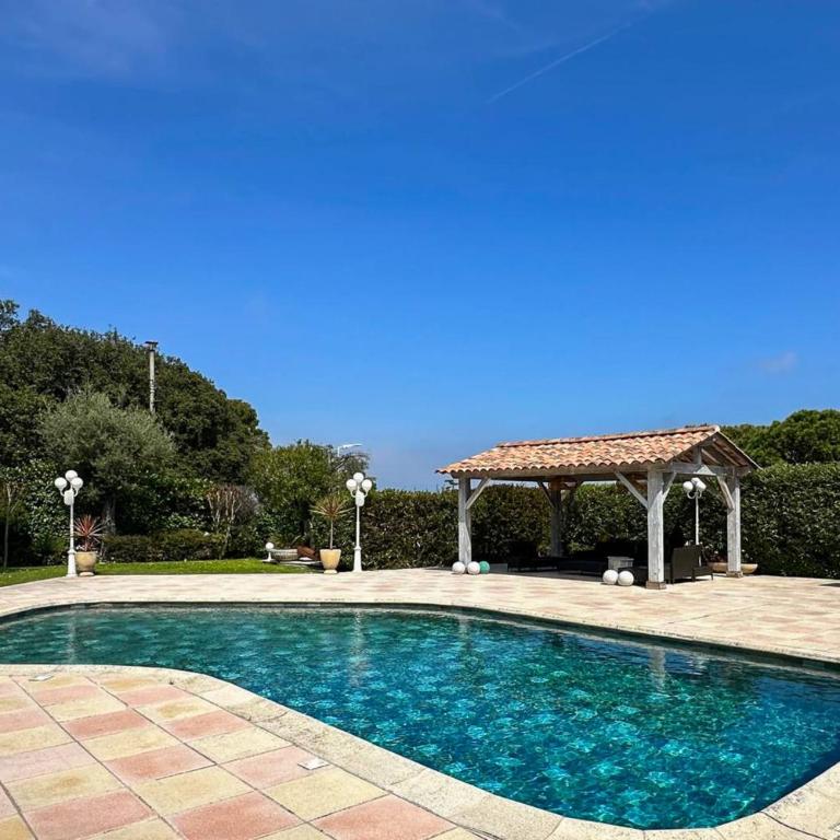 Azure Villa 14 Guests - Heart of Cap d’Antibes - Villa - 42