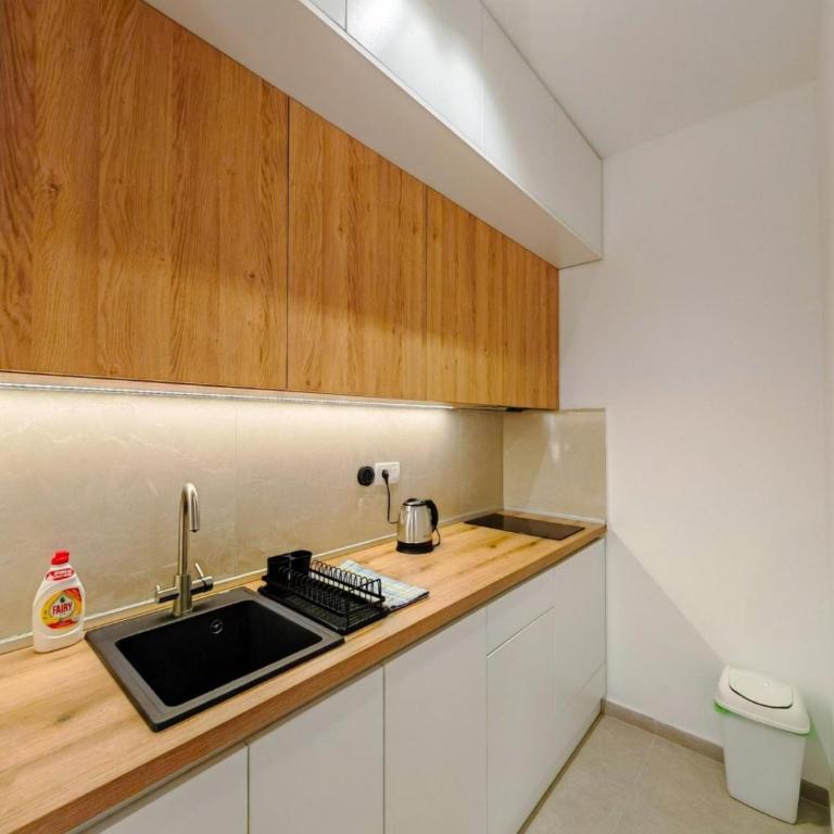 Modern City Apartment Budva-Central Location,5 min to Beach - Apartman sa 1 Spavaćom Sobom - 3
