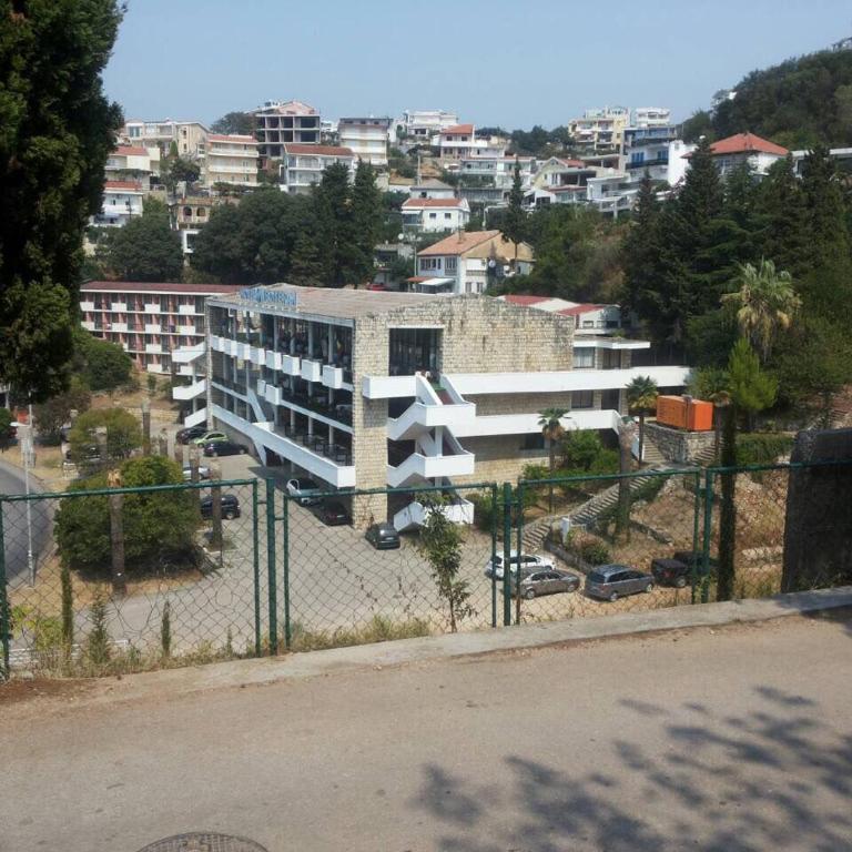 Wonderful Seaview Apartment - Two-Bedroom Apartment - 5