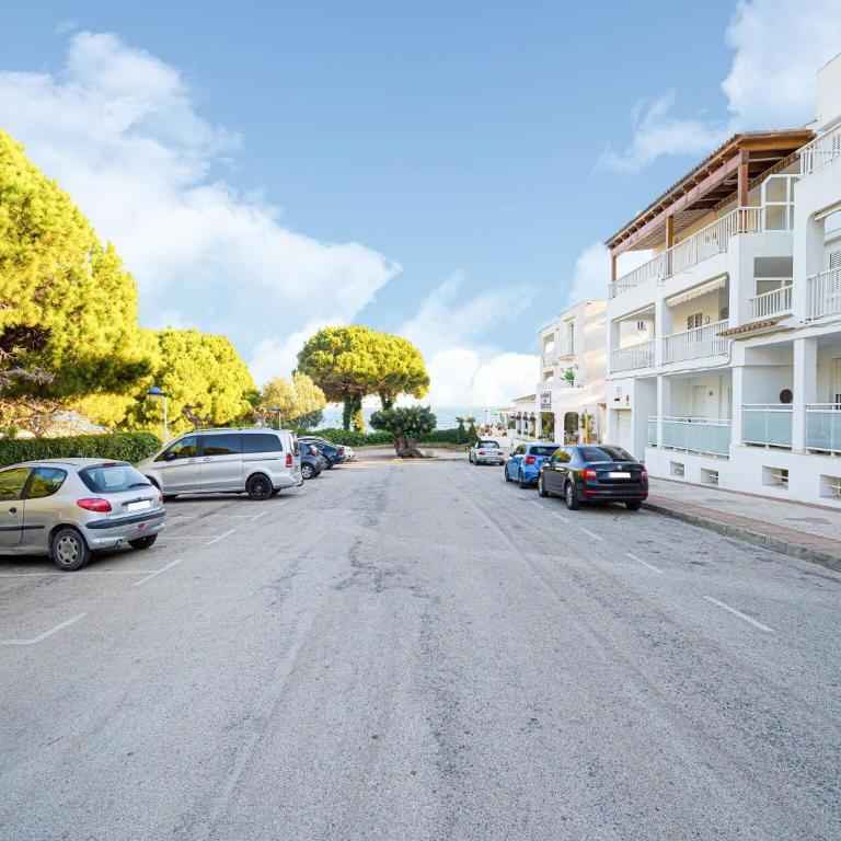 Comfort Steps from the Sea - Two-Bedroom Holiday Home - 33