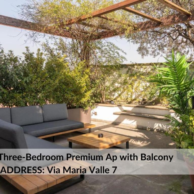 Heart Milan Apartments San Sepolcro Duomo - Three-Bedroom Premium Apartment with Balcony - Via Maria Valle 7 - 1