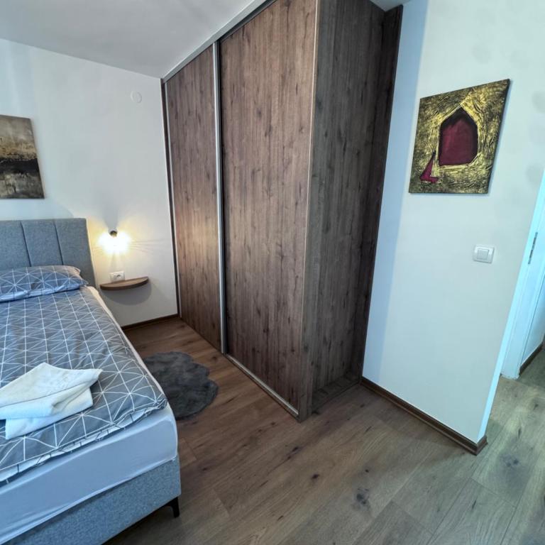 V Apartmani 3 - One-Bedroom Apartment - 6