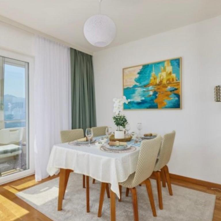 Apartment Prosperus with Sea View - Three-Bedroom Apartment with Sea View - 6