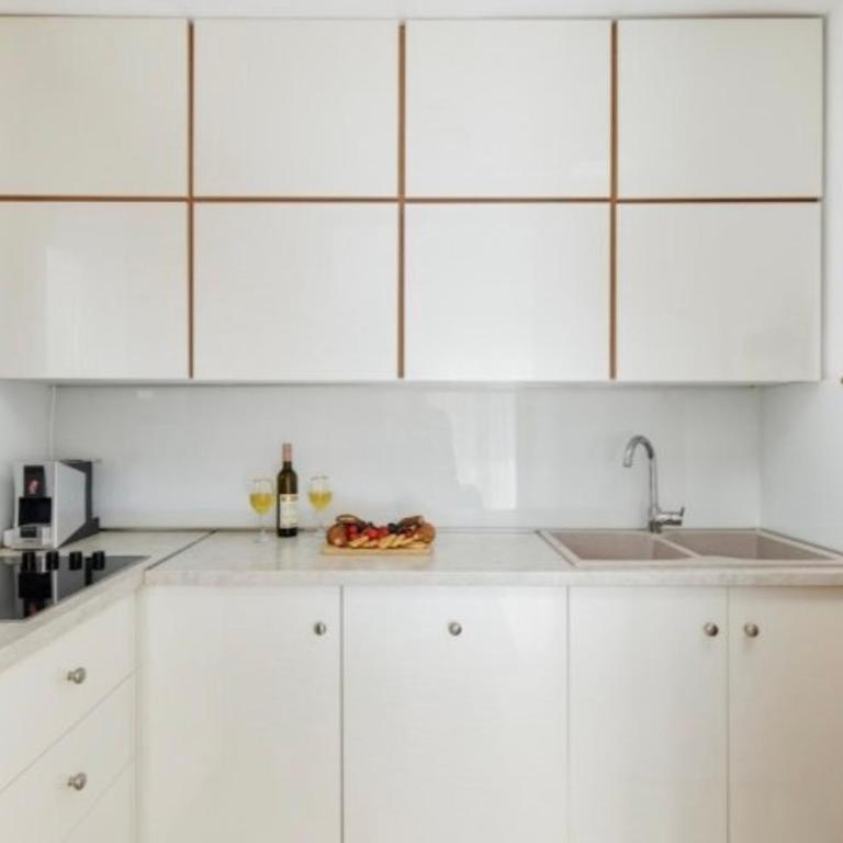 Apartment Prosperus with Sea View - Three-Bedroom Apartment with Sea View - 9