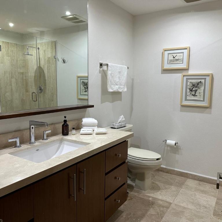 One Bed 2 Bath, at Playa Royale Condo 3102, Free WIFI - Apartamento de 1 dormitorio - 14