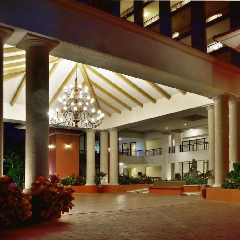 One Bed 2 Bath, at Playa Royale Condo 3102, Free WIFI - Apartamento de 1 dormitorio - 5