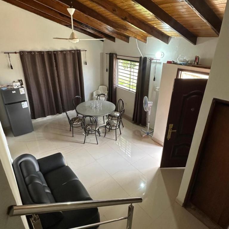 Casa a minutos de la costanera Mboi Kae - Disponible WRC - Apartamento de 3 dormitorios - 5
