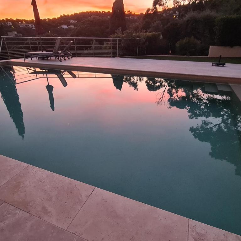 Lou Pei Magnifique vue mer Piscine chauffée 10x5m 5 ch 5sdb - Villa - 50