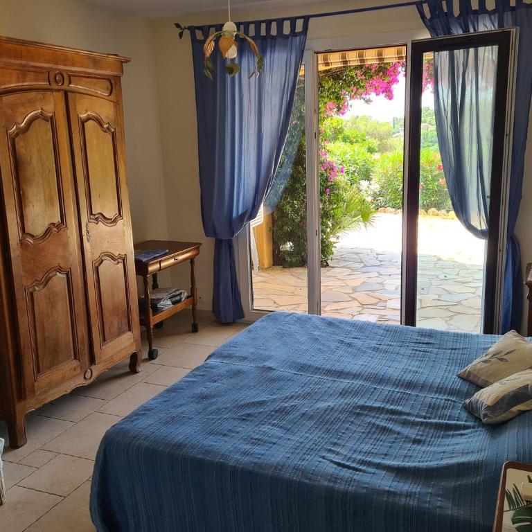Lou Pei Magnifique vue mer Piscine chauffée 10x5m 5 ch 5sdb - Villa - 31