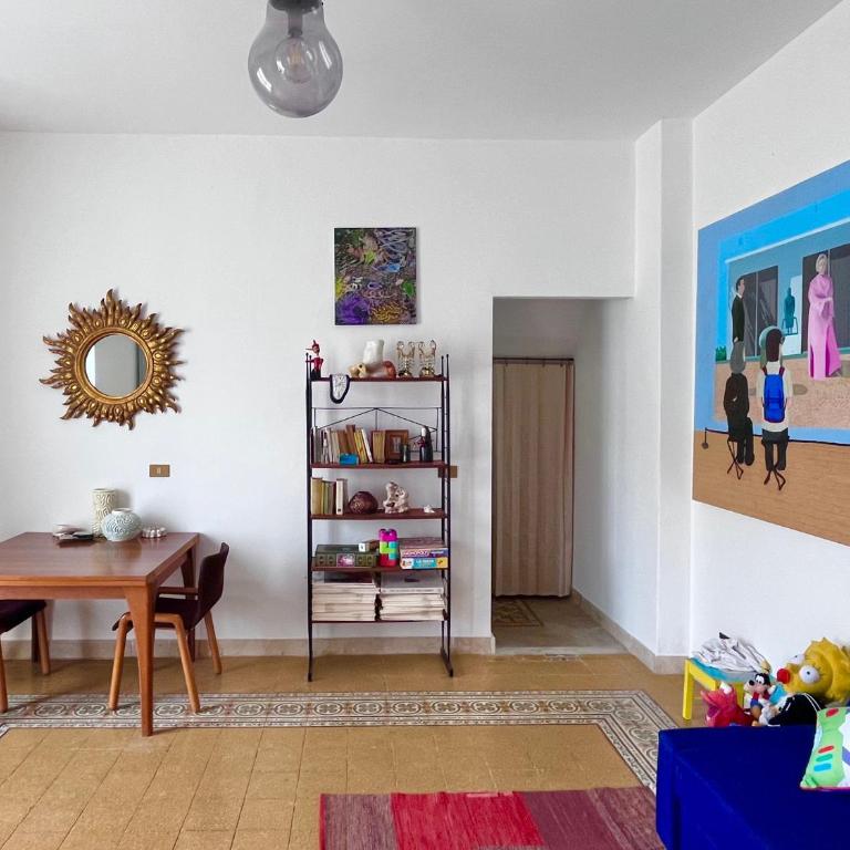 Corso Tugher - Appartamento con 2 Camere da Letto - 1