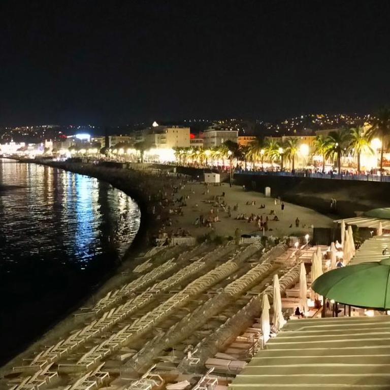 Appartement au cœur de Nice - Apartamento de 2 dormitorios - 74