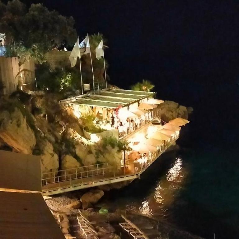 Appartement au cœur de Nice - Apartamento de 2 dormitorios - 75