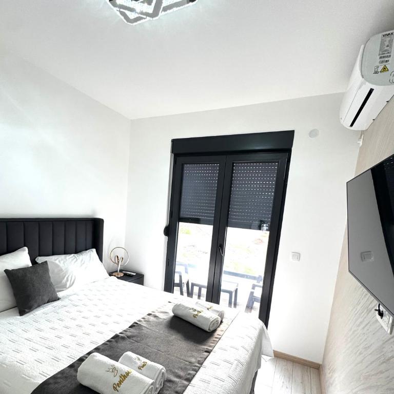 S-Penthouse - Two-Bedroom Superior Apartment - 29