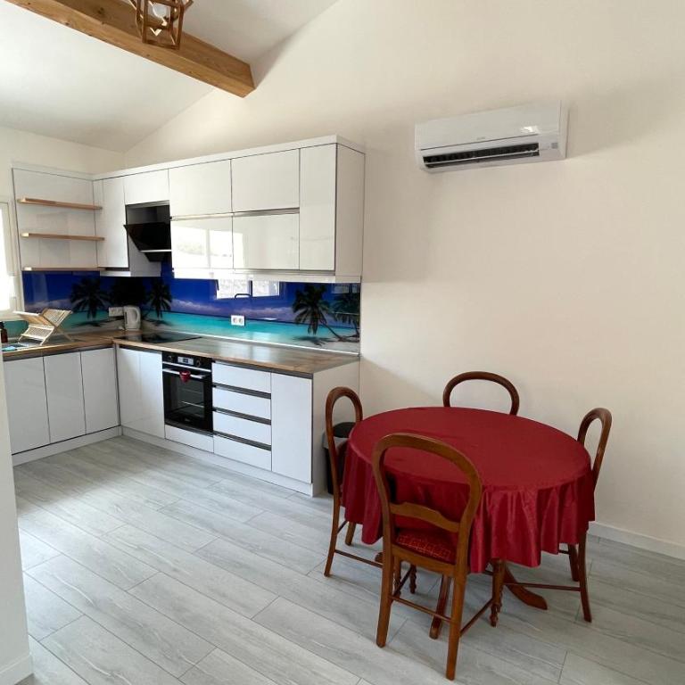 Villa familiale climatisée, proche plage & lacs - Appartement 3 Chambres - 4