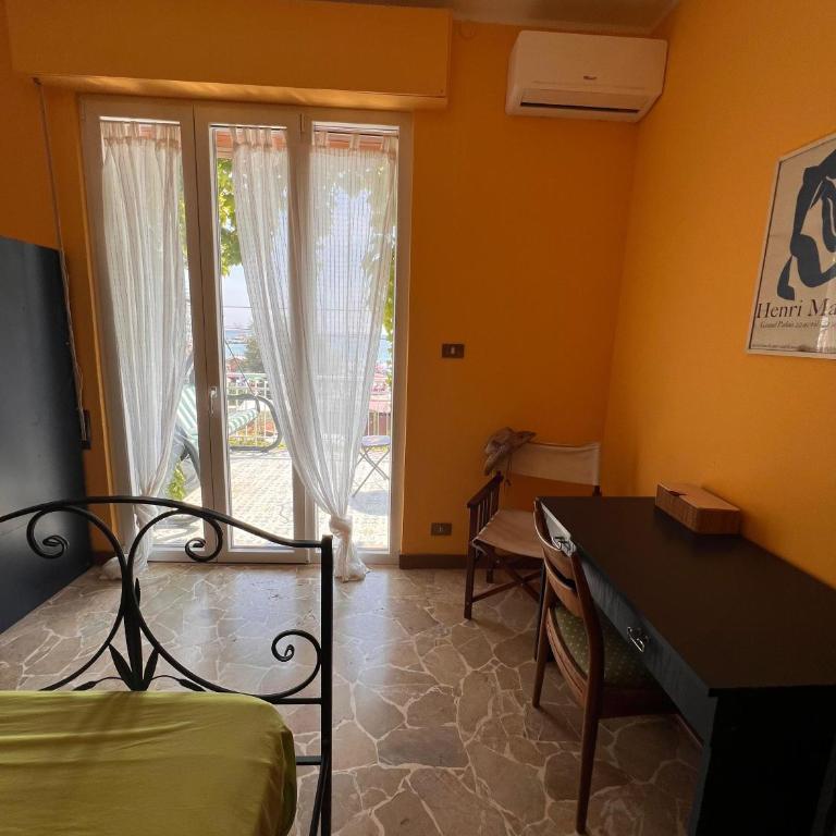 La terrazza sul mare - Three-Bedroom Villa - 9
