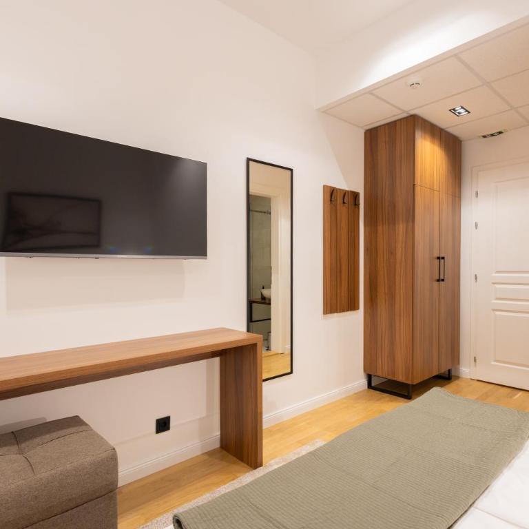 Vila Nada Sokobanja - Double Room with Balcony - 3
