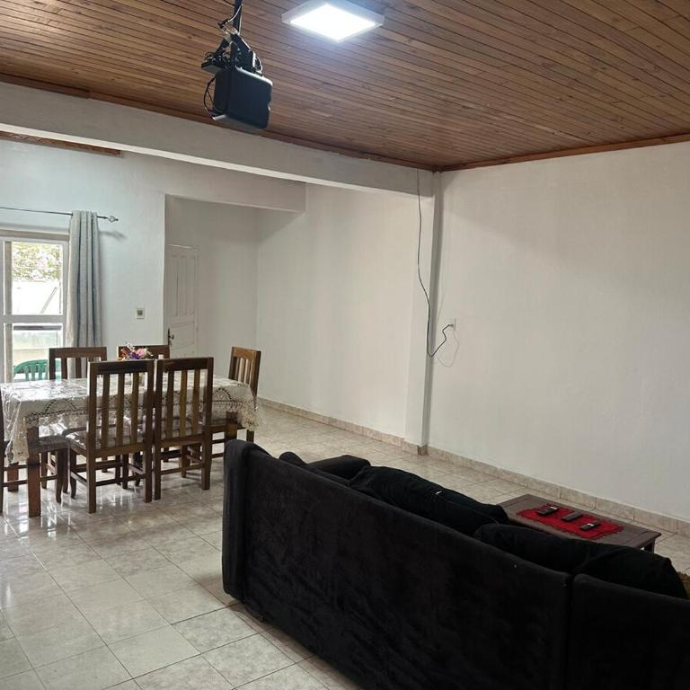 Departamento amueblado con Cine, balcón y céntrico - One-Bedroom Apartment - 11