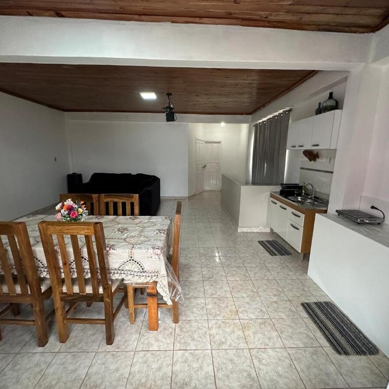 Departamento amueblado con Cine, balcón y céntrico - One-Bedroom Apartment - 27