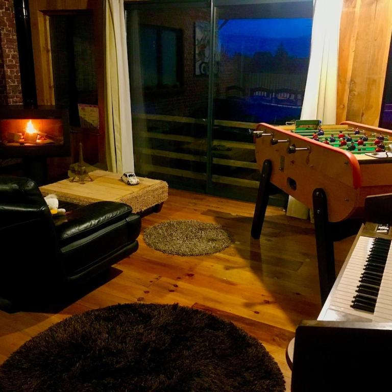 Loft géant au calme proche gare du Mans et 10 min circuit - Haus mit 3 Schlafzimmern - 28