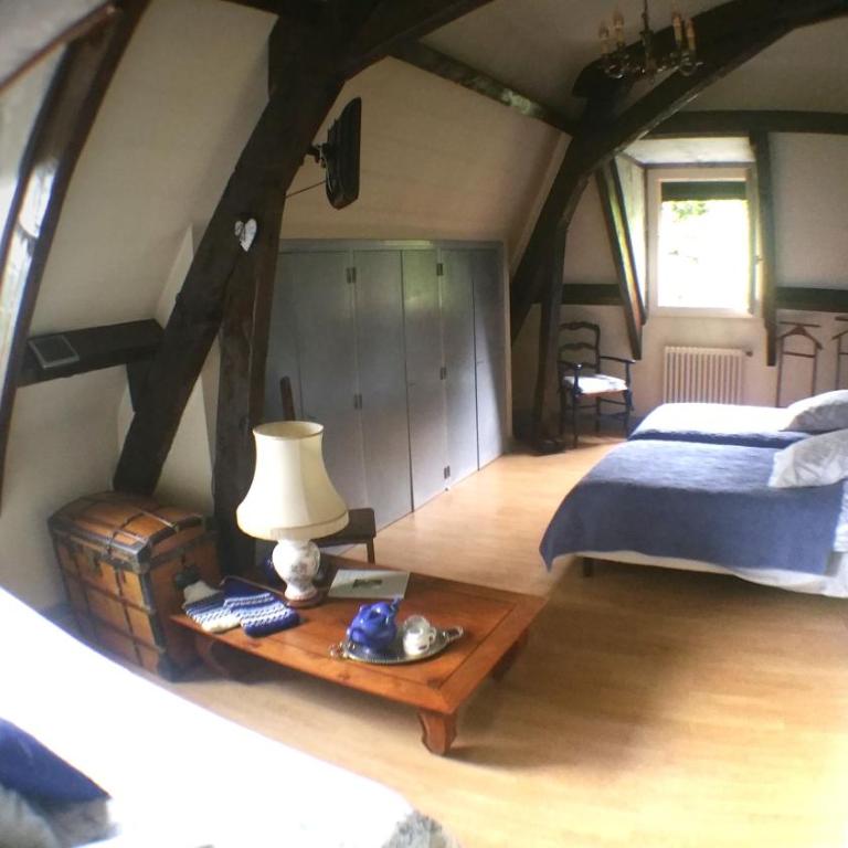 La demeure aux Pins - Suite - 12