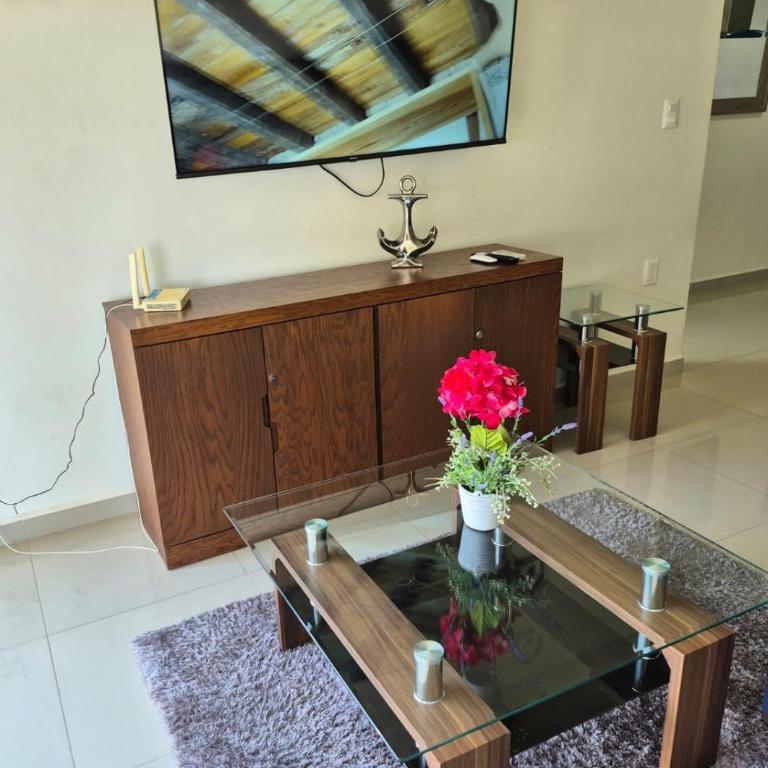 Torre Pórtico #1 de Lujo - Frente Playa y Malecón - Two-Bedroom Apartment - 17