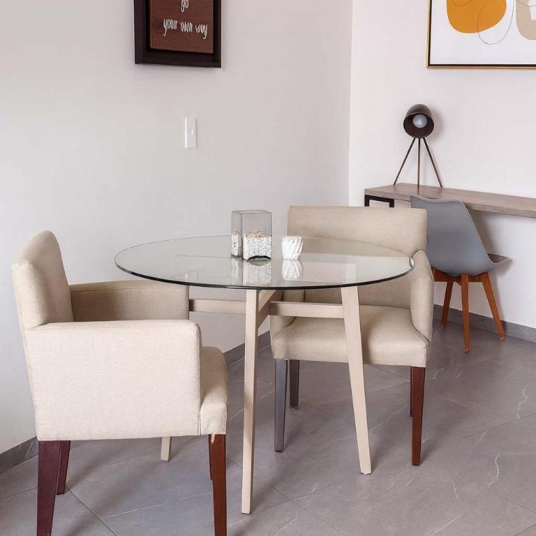 Large studio with working space 100m from 5th Ave - Studio - 5