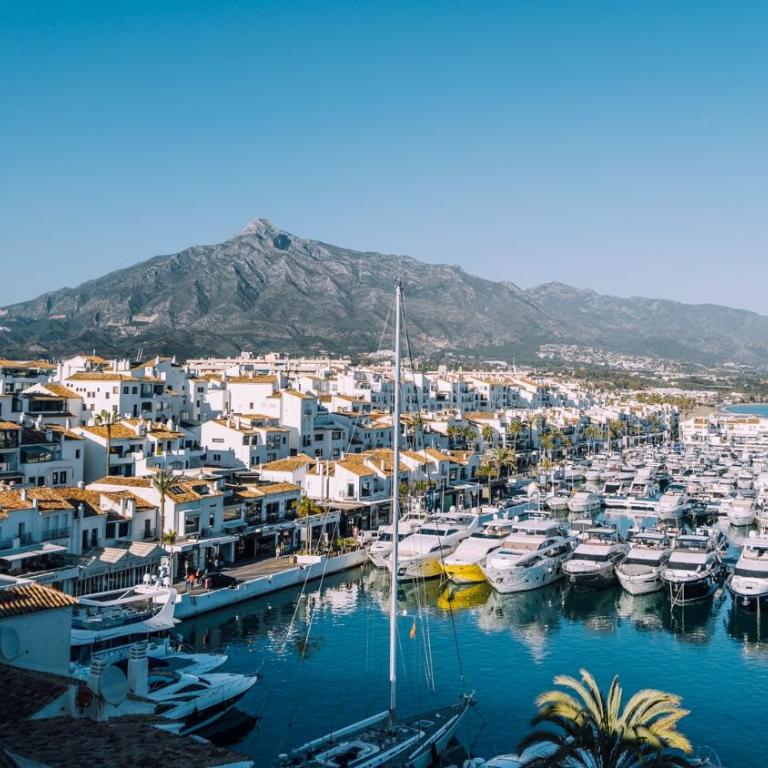 Puerto Banus 2linea playa,piscina y parking - Apartamento de 1 dormitorio - 53